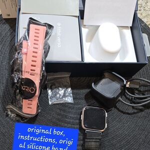 Fitbit Versa Smartwatch - Black and Pink